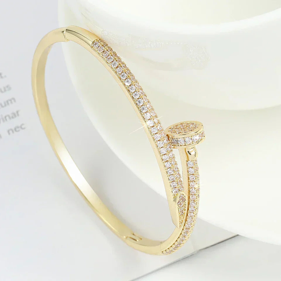 NAIL Deluxe Bracelet with Zirconia