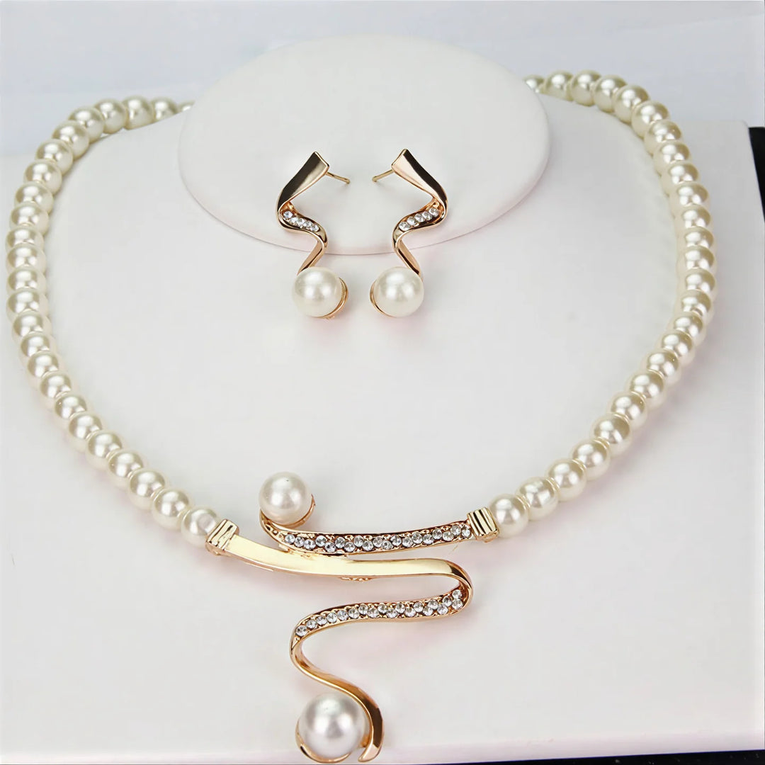 Elegant Natural Pearl Necklace Set