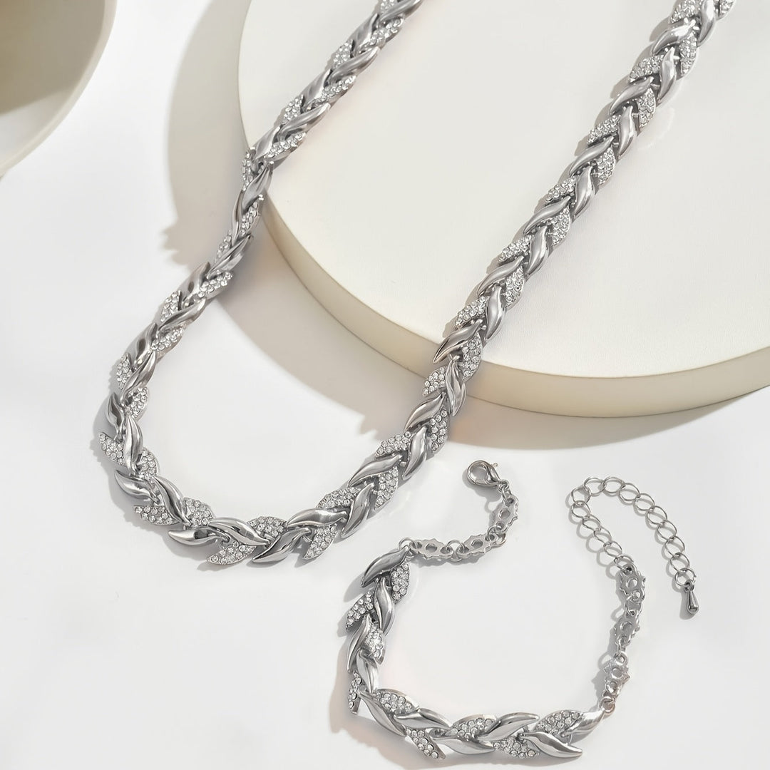 Crystal set with fishtail design
