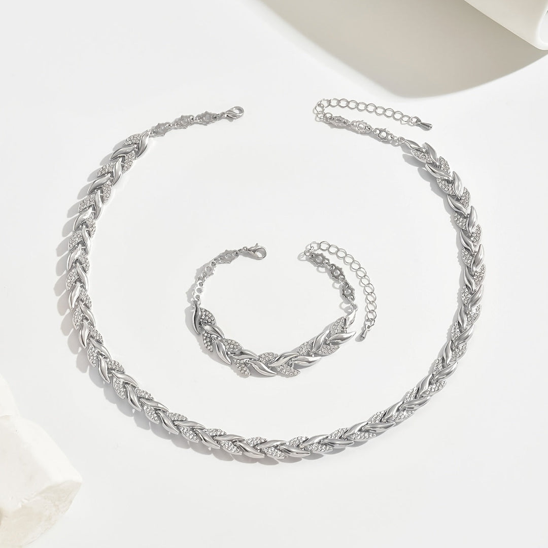 Crystal set with fishtail design