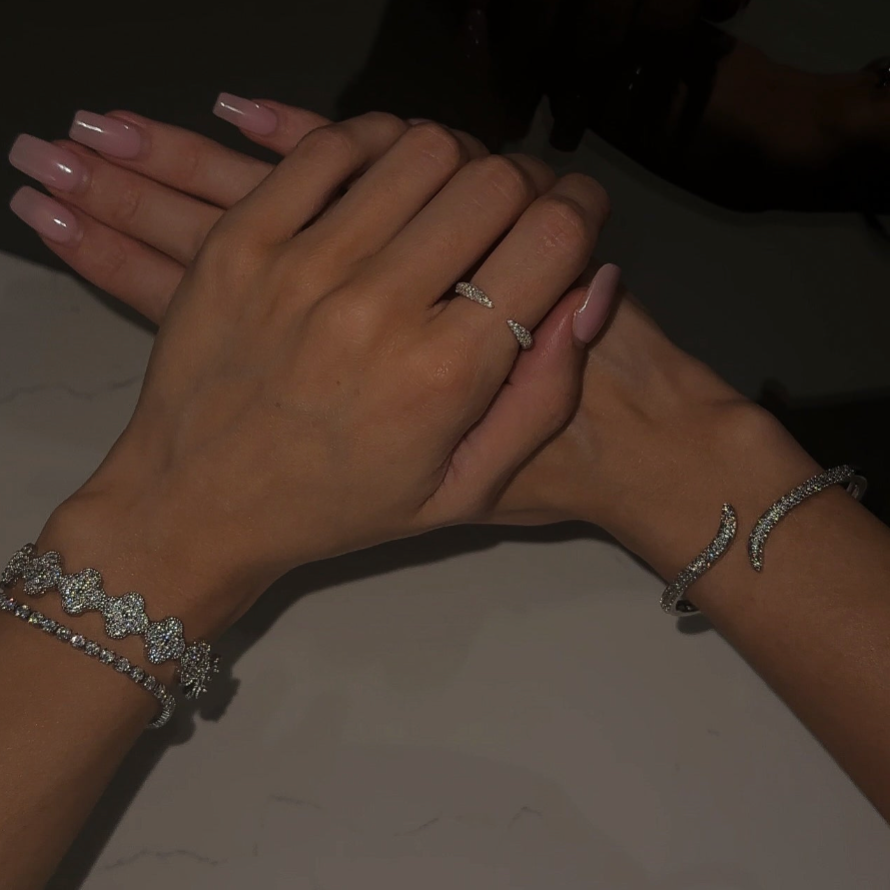 CLOVER | Cuff Bracelet