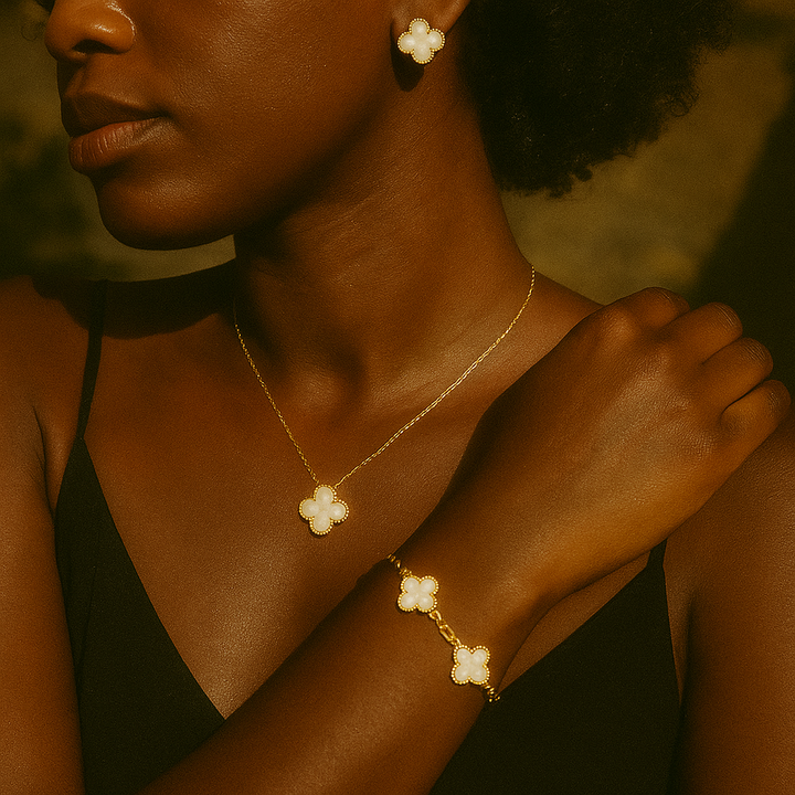 CLOVER | White Bundle
