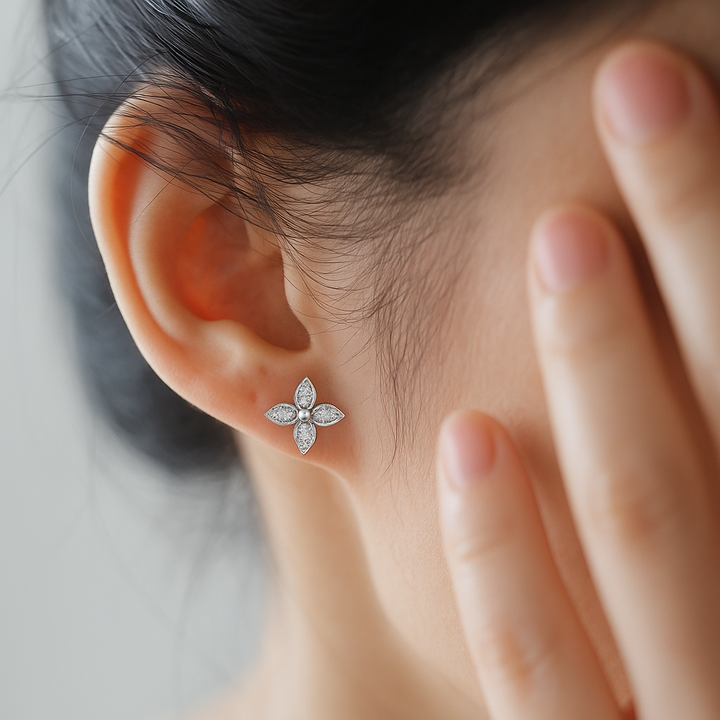 NICOLE Clover Earrings