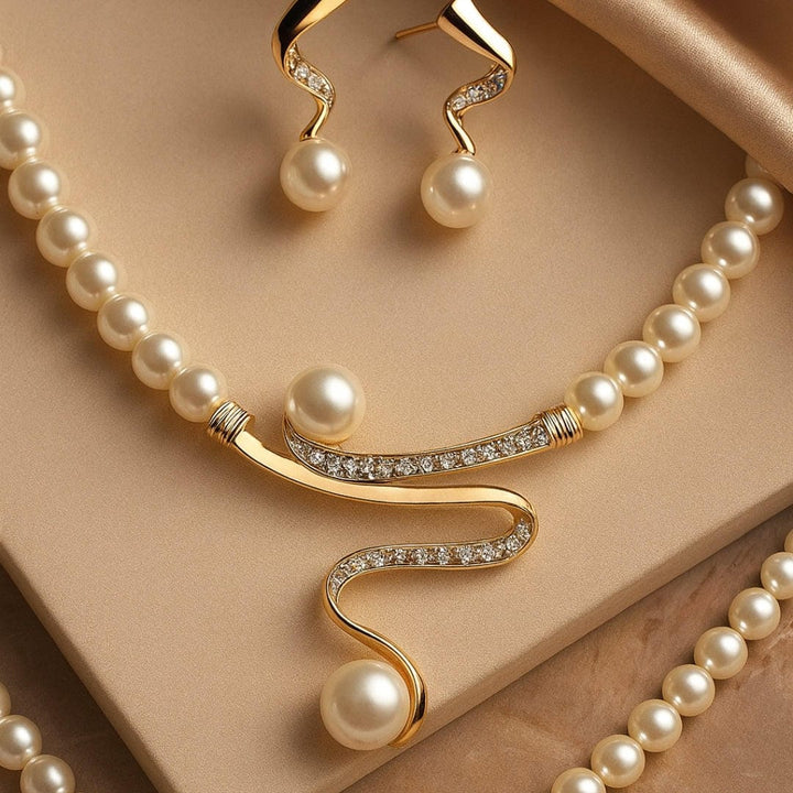 Elegant Pearl and Gold Ring