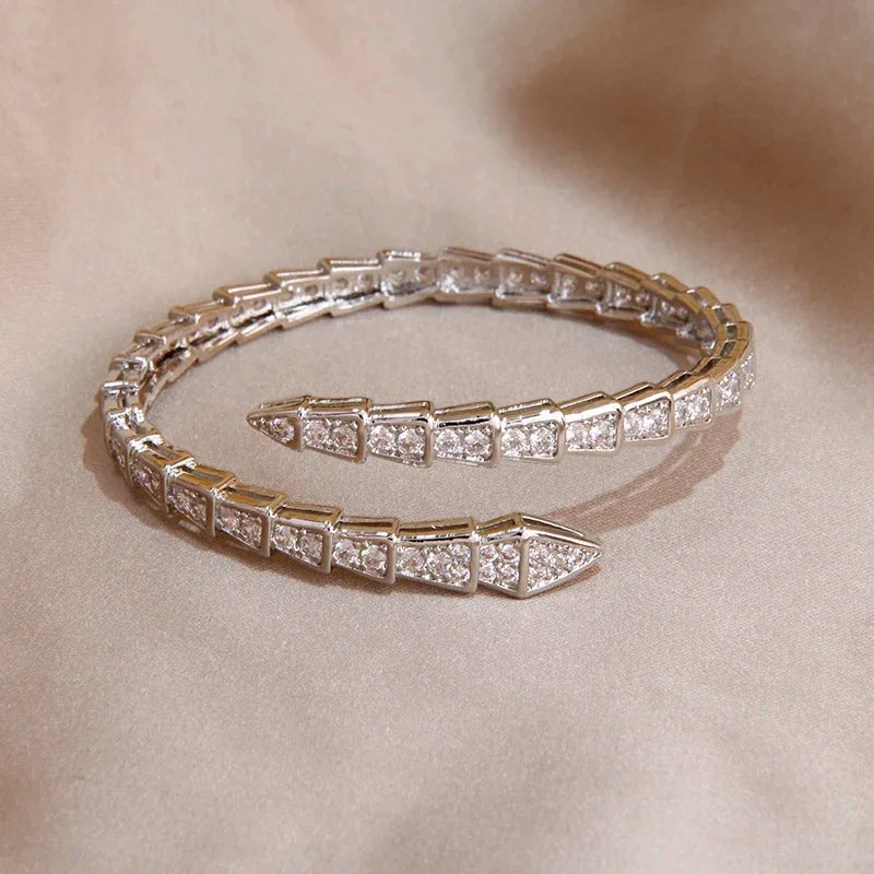 ASTRA Deluxe Bracelet