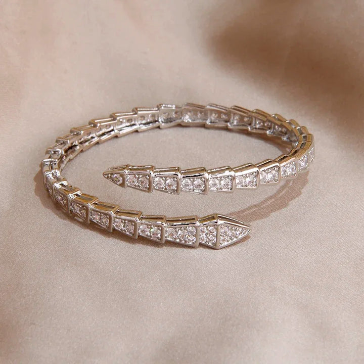 ASTRA Deluxe Bracelet