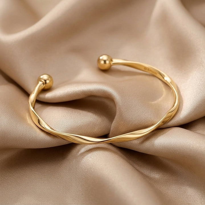 Elegant Open Gold Bracelet
