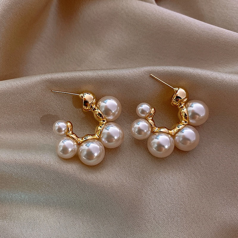 Elegant Minimalist Pearl Earrings