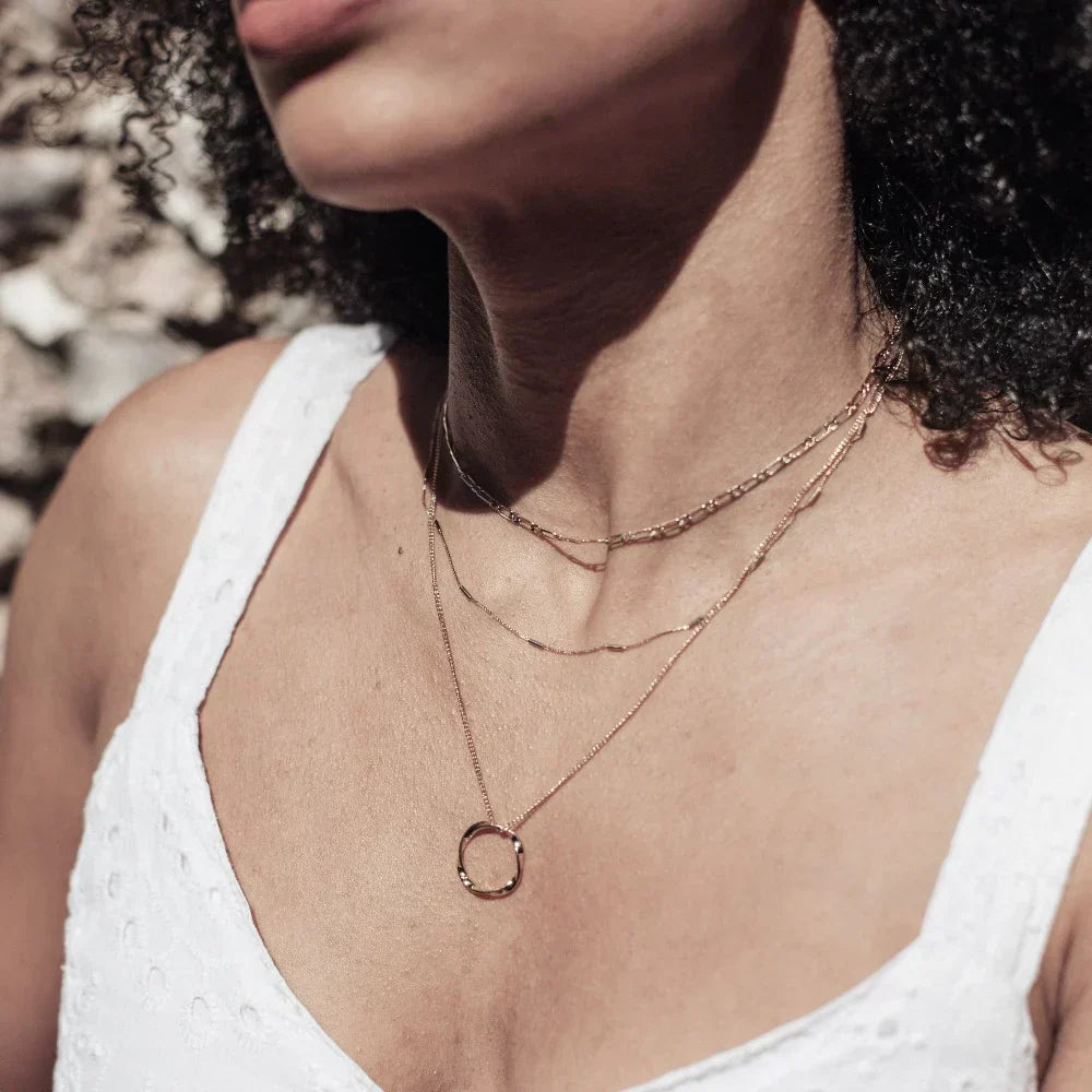 Elegant Gold Open Circle Necklace