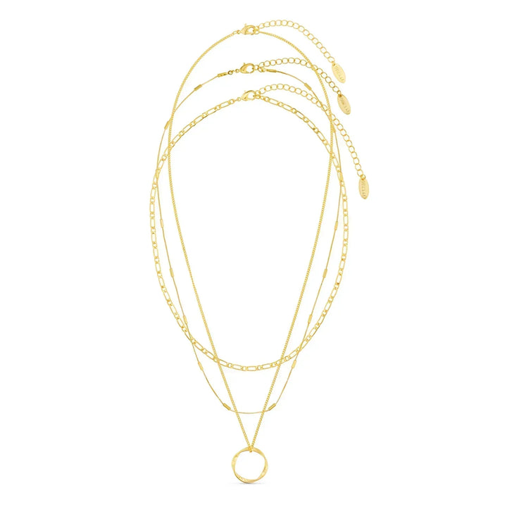 Elegant Gold Open Circle Necklace