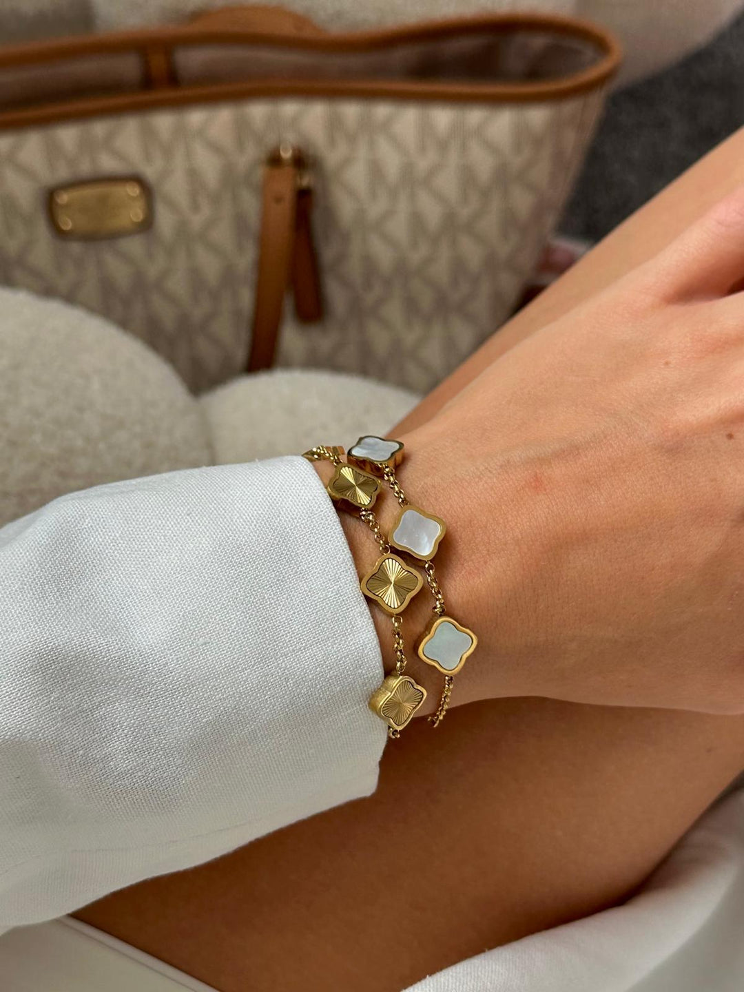 CLOVER Gold Bracelet