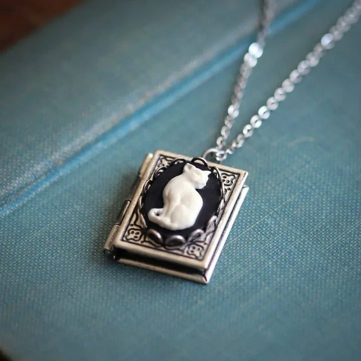 Retro Cat Book Pendant Necklace – Rotate Page Design