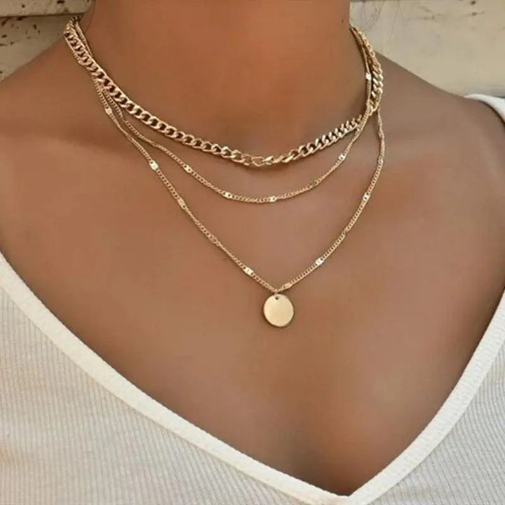 Elegant Necklace in Gold and Silver Plating