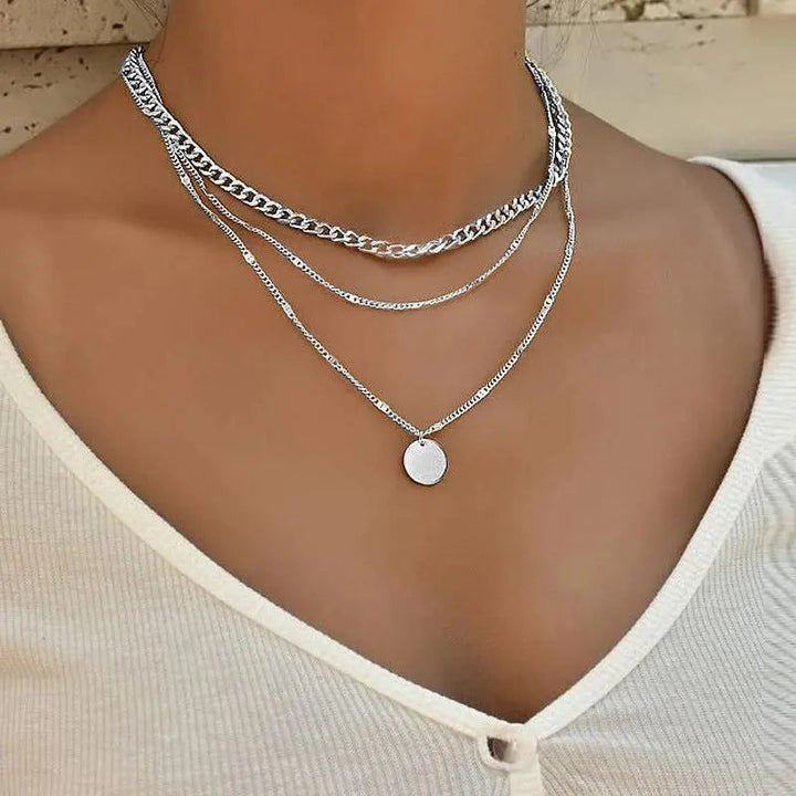Elegant Necklace in Gold and Silver Plating