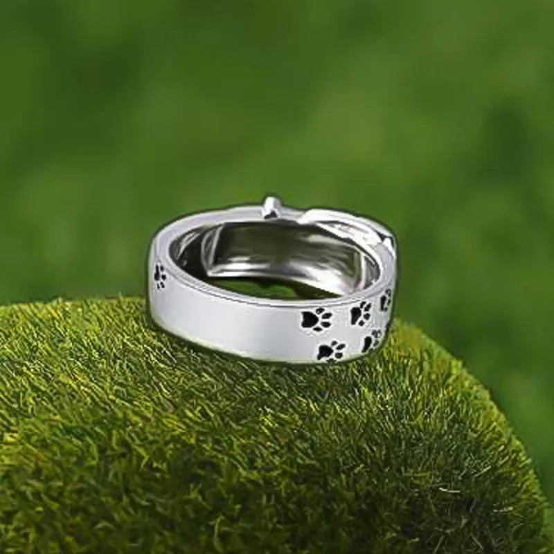 Charming and elegant dog-inspired necklace ring