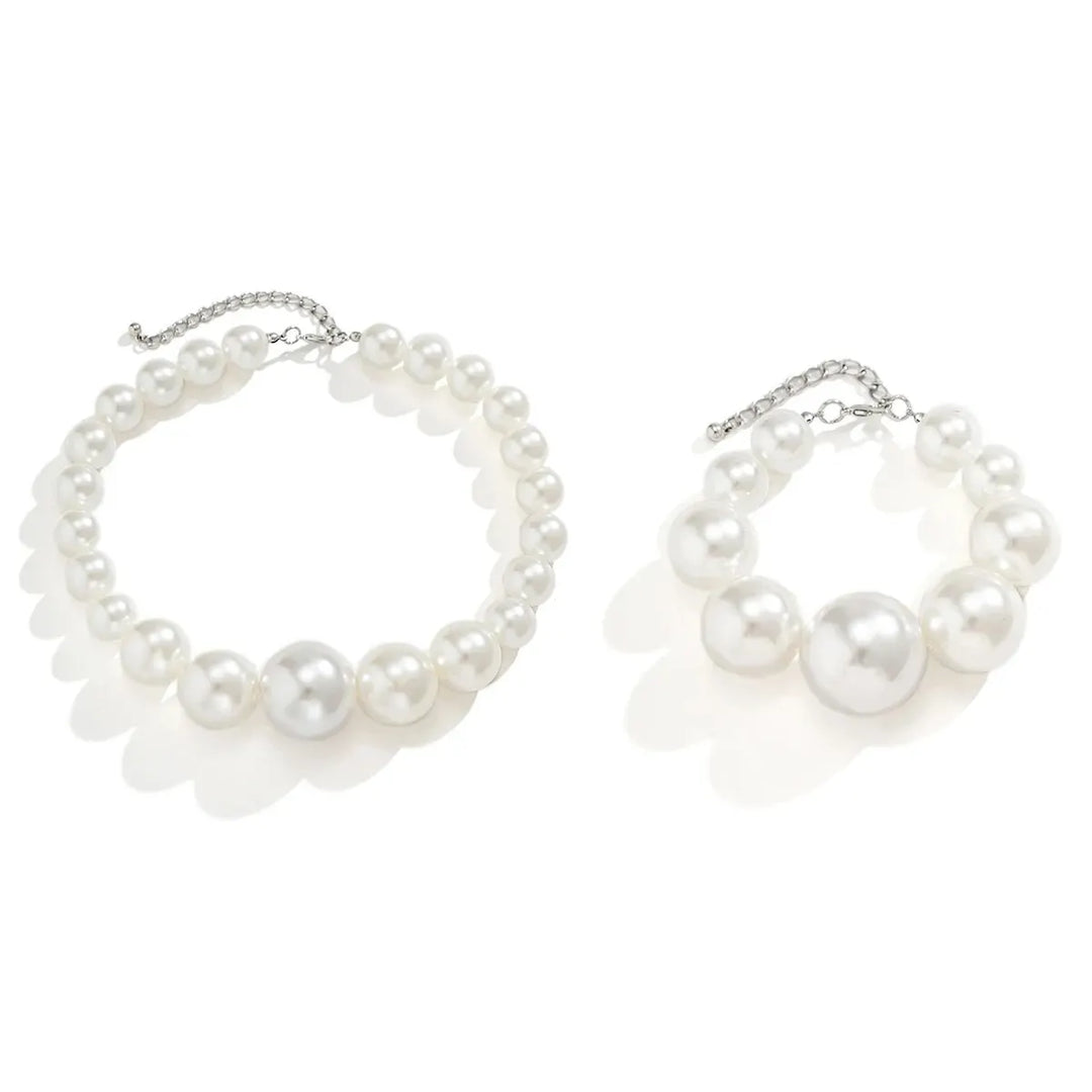 Set of pearl bracelet and necklace