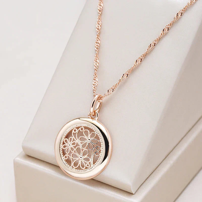 Elegant Rose Gold Boho Flower Necklace