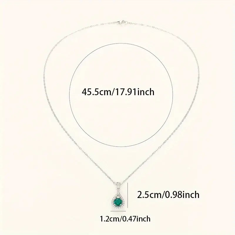 Elegant Emerald Necklace for Timeless Style