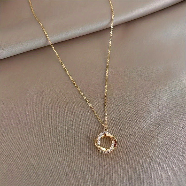 Elegant Gold Pendant Necklace with Simulated Diamonds