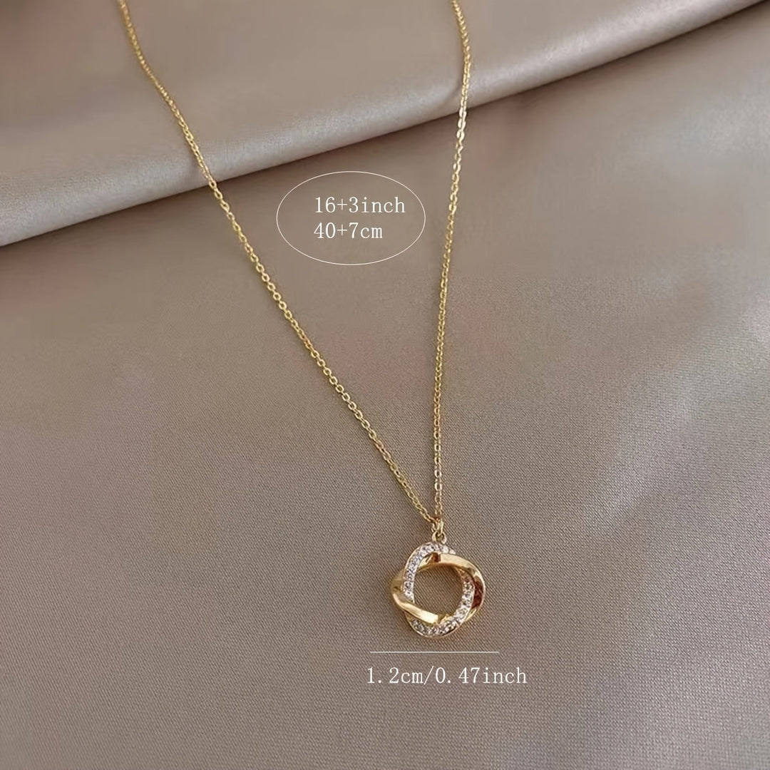 Elegant Gold Pendant Necklace with Simulated Diamonds