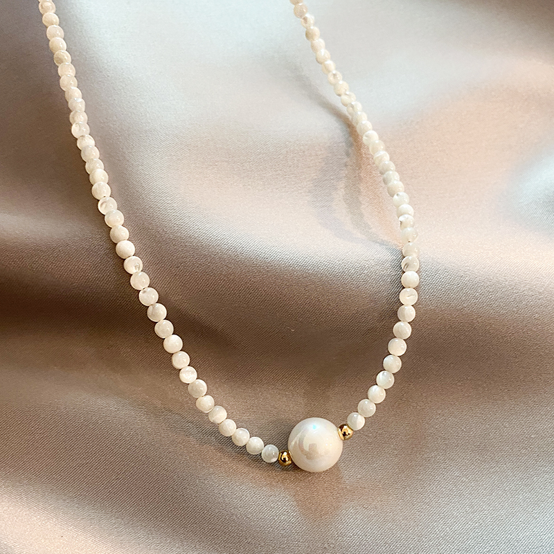 Elegant Handmade Pearl Necklace