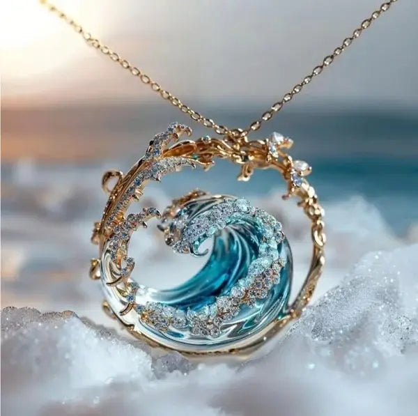Necklace with ocean-inspired Oath pendant